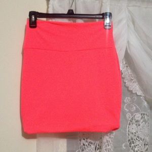 Coral body con miniskirt