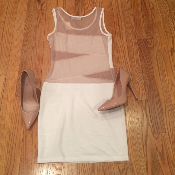 White Dress NWT - Picture 3 of 4