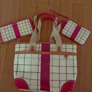 Authentic coach purse wallet and Wrislet