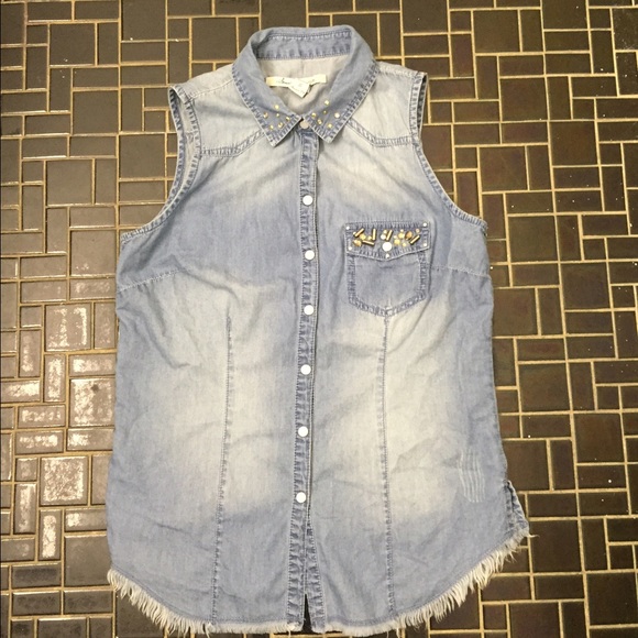 Sleeveless Jean button down