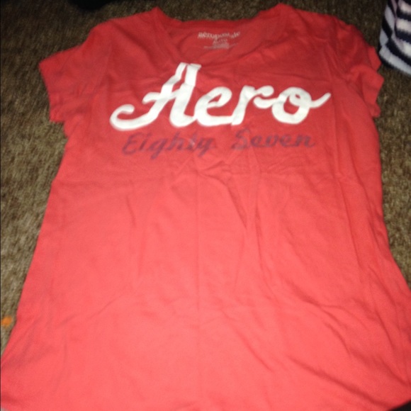 Aeropostale graphic tee, great condition