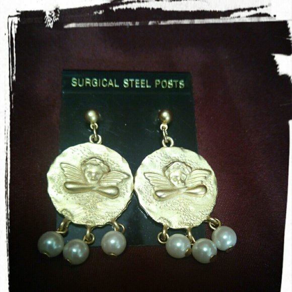 Earrings ((NWOT))