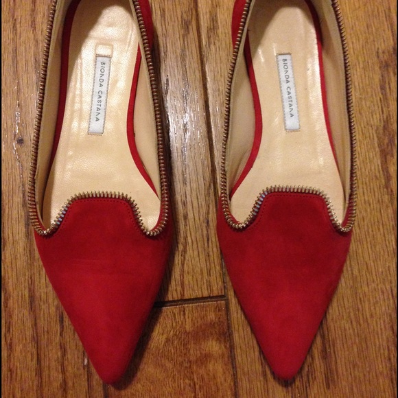 Bionda Castana Valeria flats