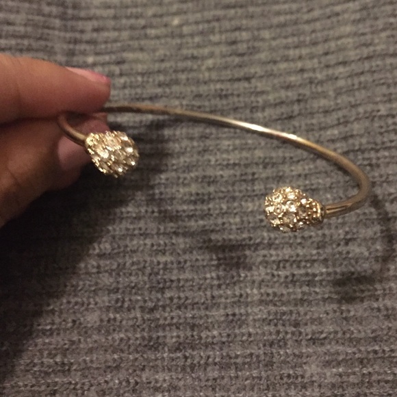 Gold Bracelet Set - Picture 2 of 4