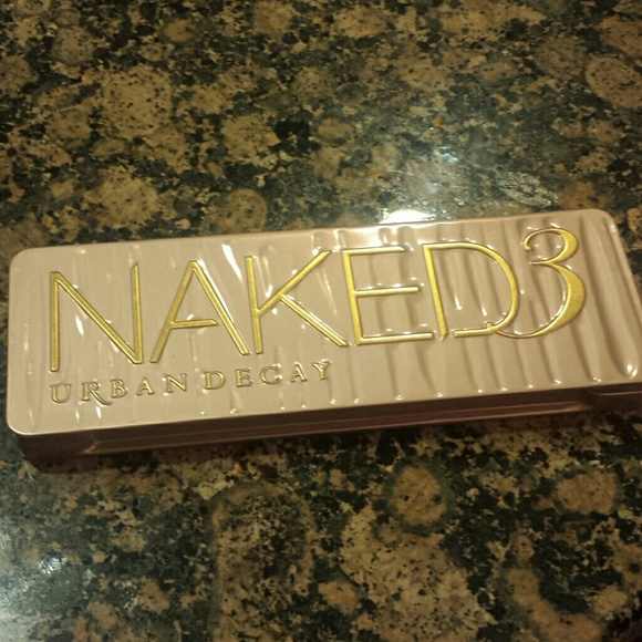 Naked 3 palette