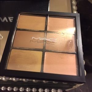 Mac concealer palette