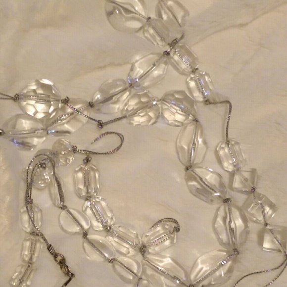 Costume jewelry necklace