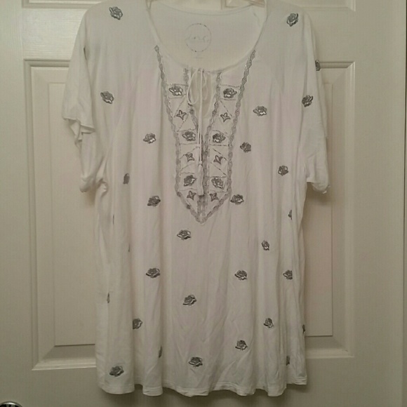 Short sleeve INC top