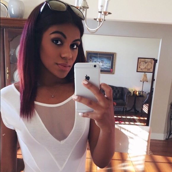 Meet your Posher, Alexis - Picture 1 of 1