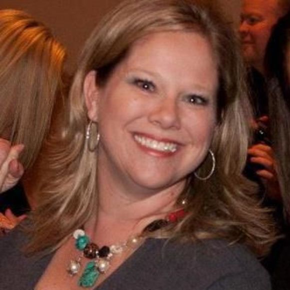 Meet your Posher, Jennifer - Picture 1 of 1