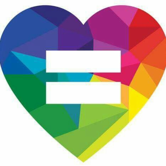 Meet your Posher, Erin - Picture 1 of 1