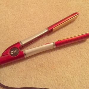CHI hair straightener