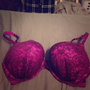 Victoria's Secret Miraculous plunge push up bra
