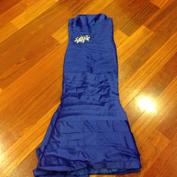 Jovani Dresses & Skirts - long dark blue jovani dress