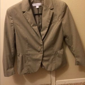 light brown blazer.