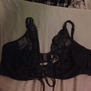 Victoria's Secret black lace unlined plunge bra