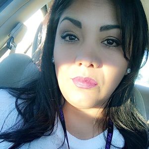 Meet your Posher, Sally