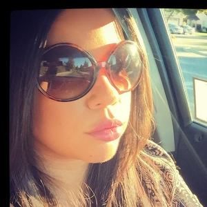 Meet your Posher, Liz