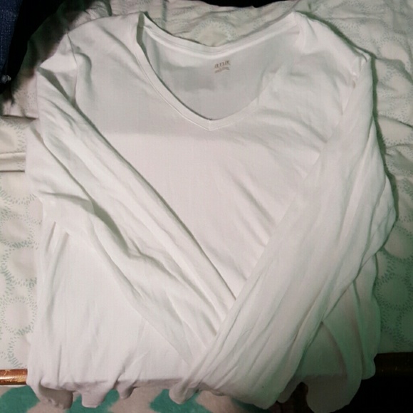 Ana Long sleeve v neck