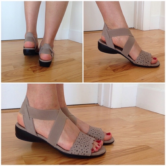 munro american sandals