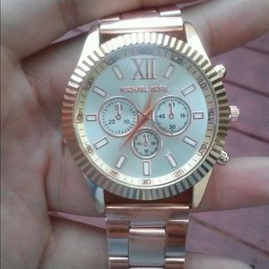 Michael kors watch rose gold color