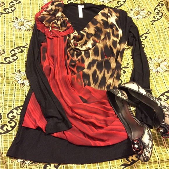 HOT! Leopard Print Blouse with Maroon color!! - Picture 2 of 3