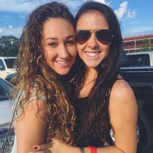 Meet your Posher, Layla