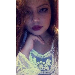 Meet your Posher, Kenia