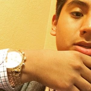 Meet your Posher, Conrado