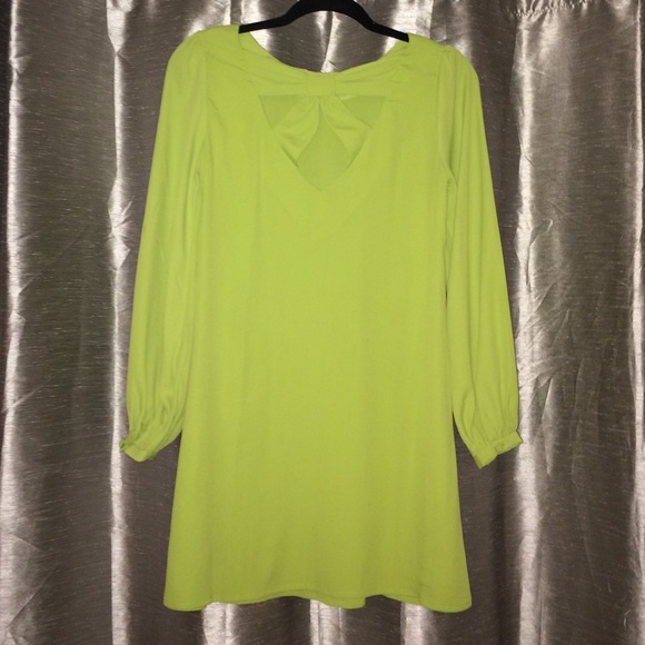 Playful petite dress with back peakaboo detail