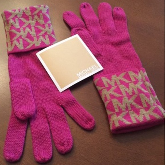 Fuchsia and tan Michael Kors gloves - Picture 4 of 4