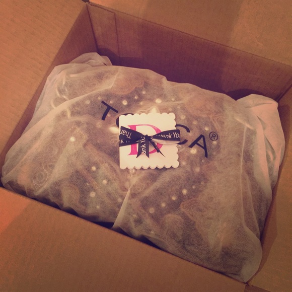 Packing some things to ship tomorrow 💕