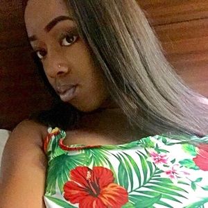 Meet your Posher, Desiree