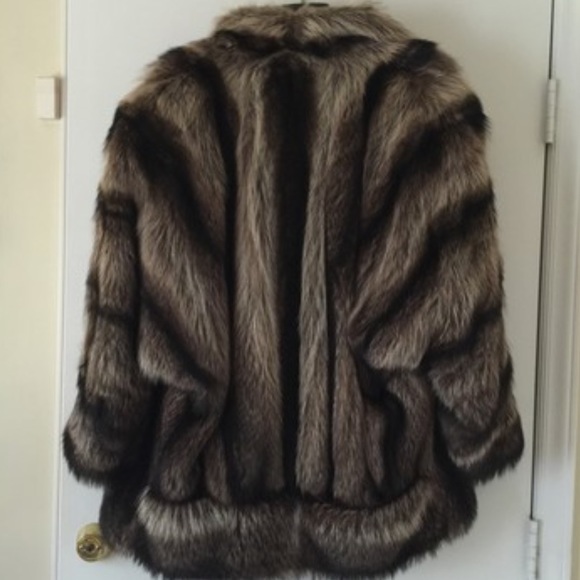 Raccon fur mid length coat - Picture 2 of 4