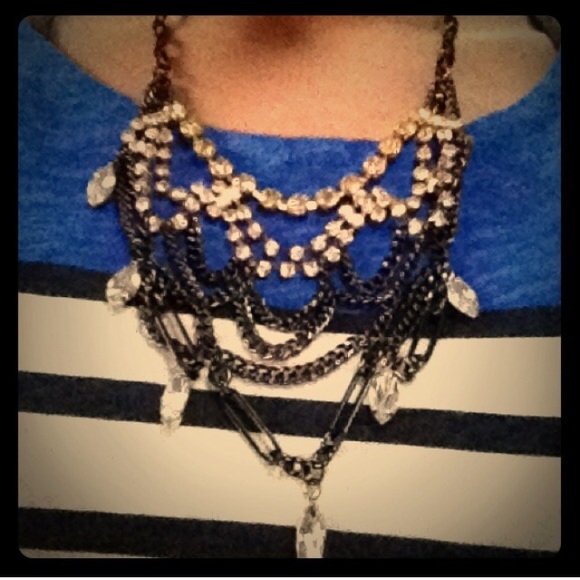 Stunning droplet statement necklace