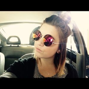 Meet your Posher, Jamie