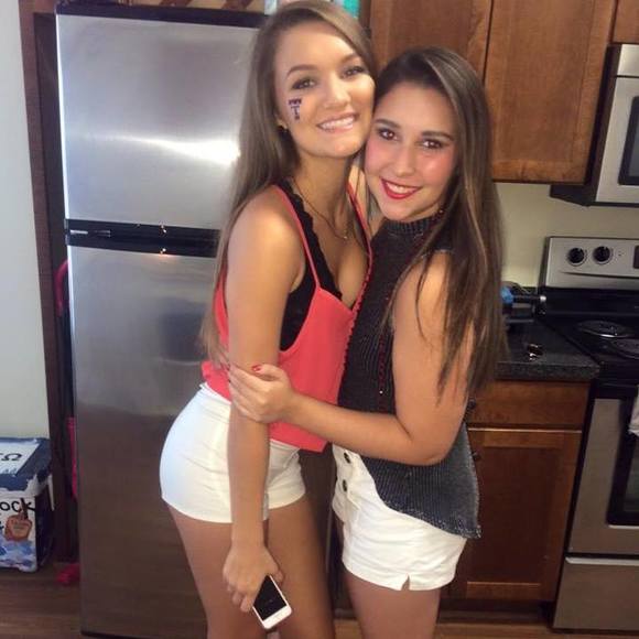 Meet your Posher, Caroline - Picture 1 of 1