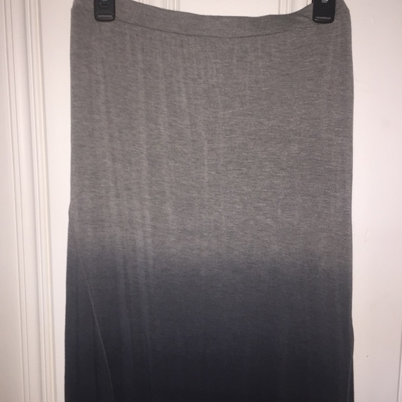 (S,M,L) Gray Dip Dye Hi Low Skirt - NWT - Picture 3 of 4