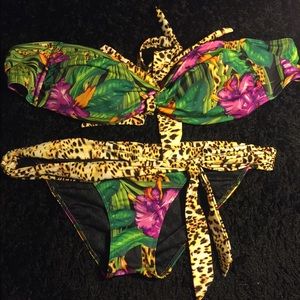 Victoria Secret bikini