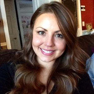 Meet your Posher, Dezerae