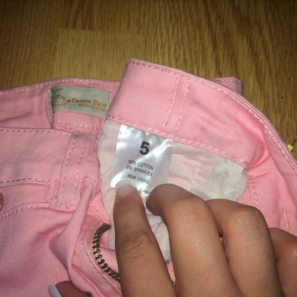 Cutest booty shorts ever! - Picture 3 of 4