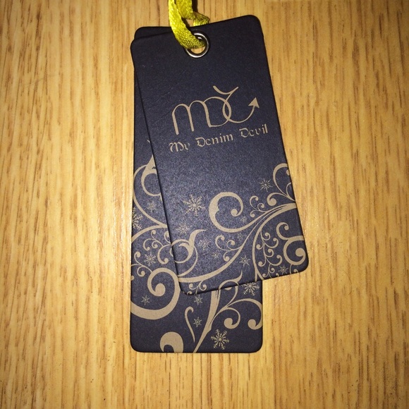 Cutest booty shorts ever! - Picture 4 of 4