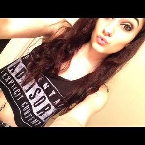 Meet your Posher, Tomi