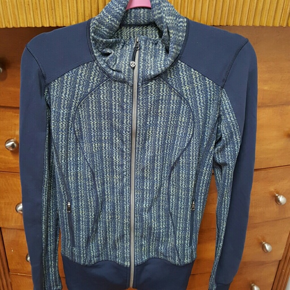 Lululemon jacket asana