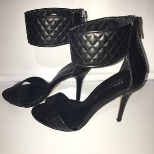 Kendall & Kylie Madden Girl Dejah Sandal Size 9M