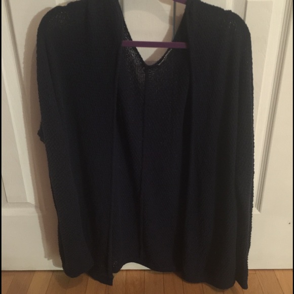Brandy Melville Caroline cardigan