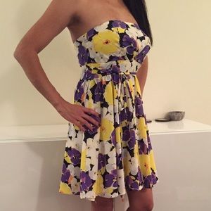Strapless Floral Mini Dress 💛💜