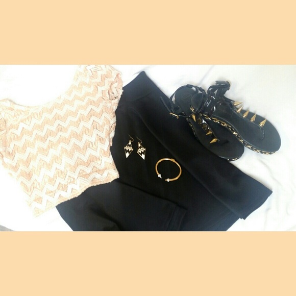 🎀Black Scuba Knit Skater Skirt!