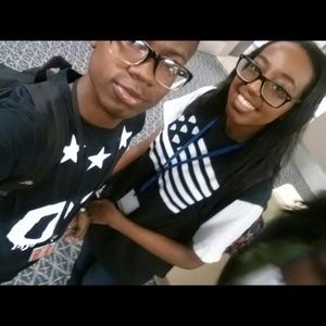 Meet your Posher, Larry