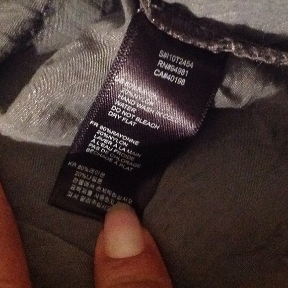 Grey top - Picture 4 of 4